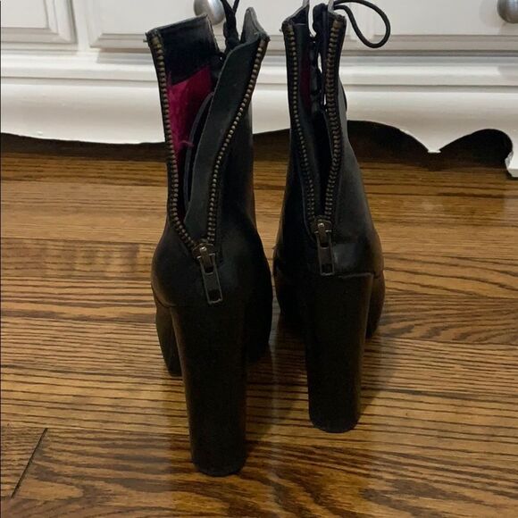 Betsey Johnson Lilly Ankle Platform Boots - Picture 3 of 7